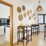 Villa Casa De - *